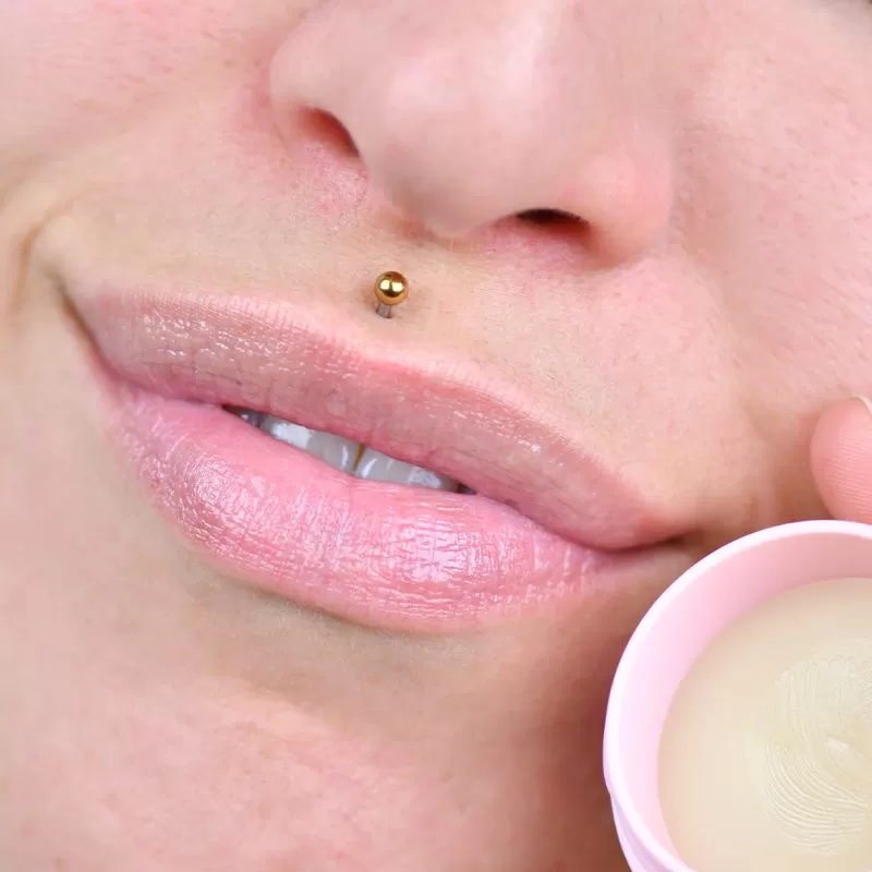 EVERYDAY FOR FUTURE Kiss Therapy бальзам для губ + скраб для губ с кокосом, 2*9,5 г — изображение 3